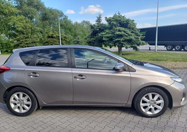 Toyota Auris cena 37900 przebieg: 72000, rok produkcji 2013 z Sulechów małe 379